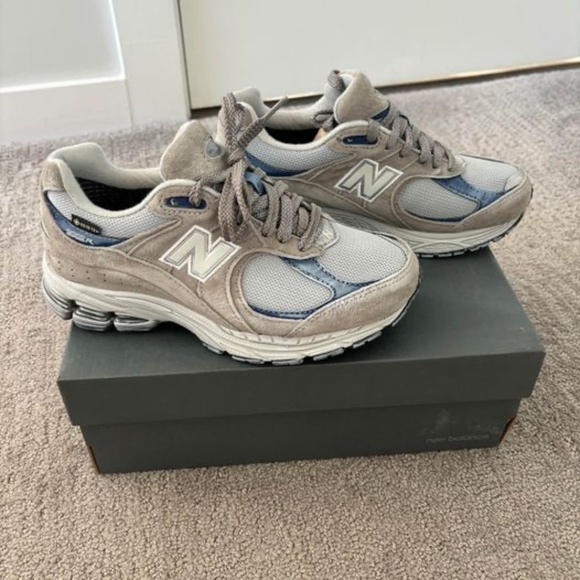 New Balance 2002R Model M2002RXB Gore-tex Marblehead Moon Shadow - Picture 2 of 5